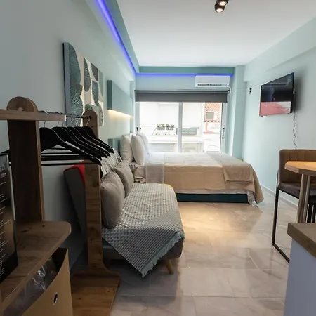 Ellmar - New & Modern In The Center Apartment
